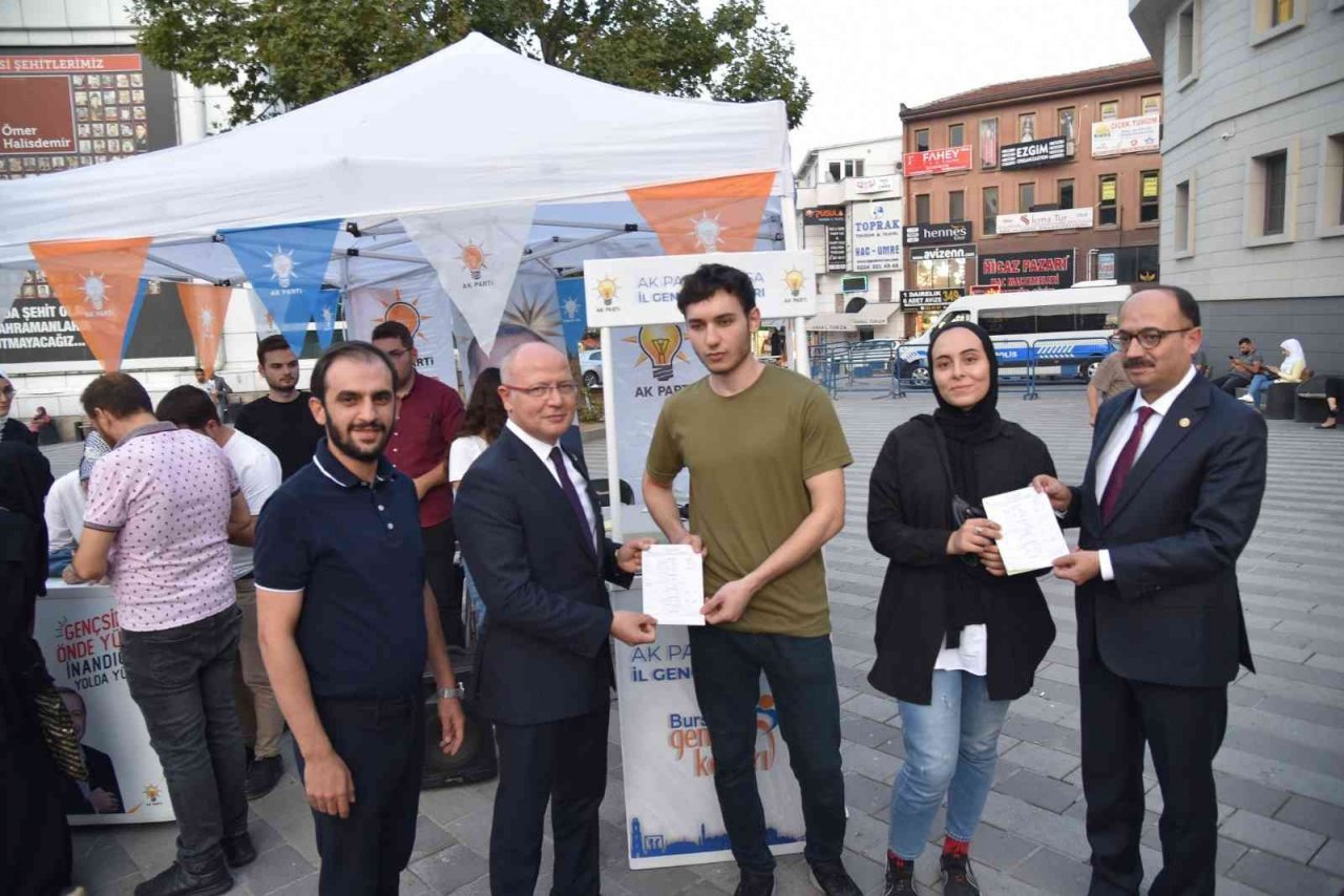 Bursa kazandırdığı 41 bin 433 yeni üye ile AK Parti’nin gücüne güç kattı