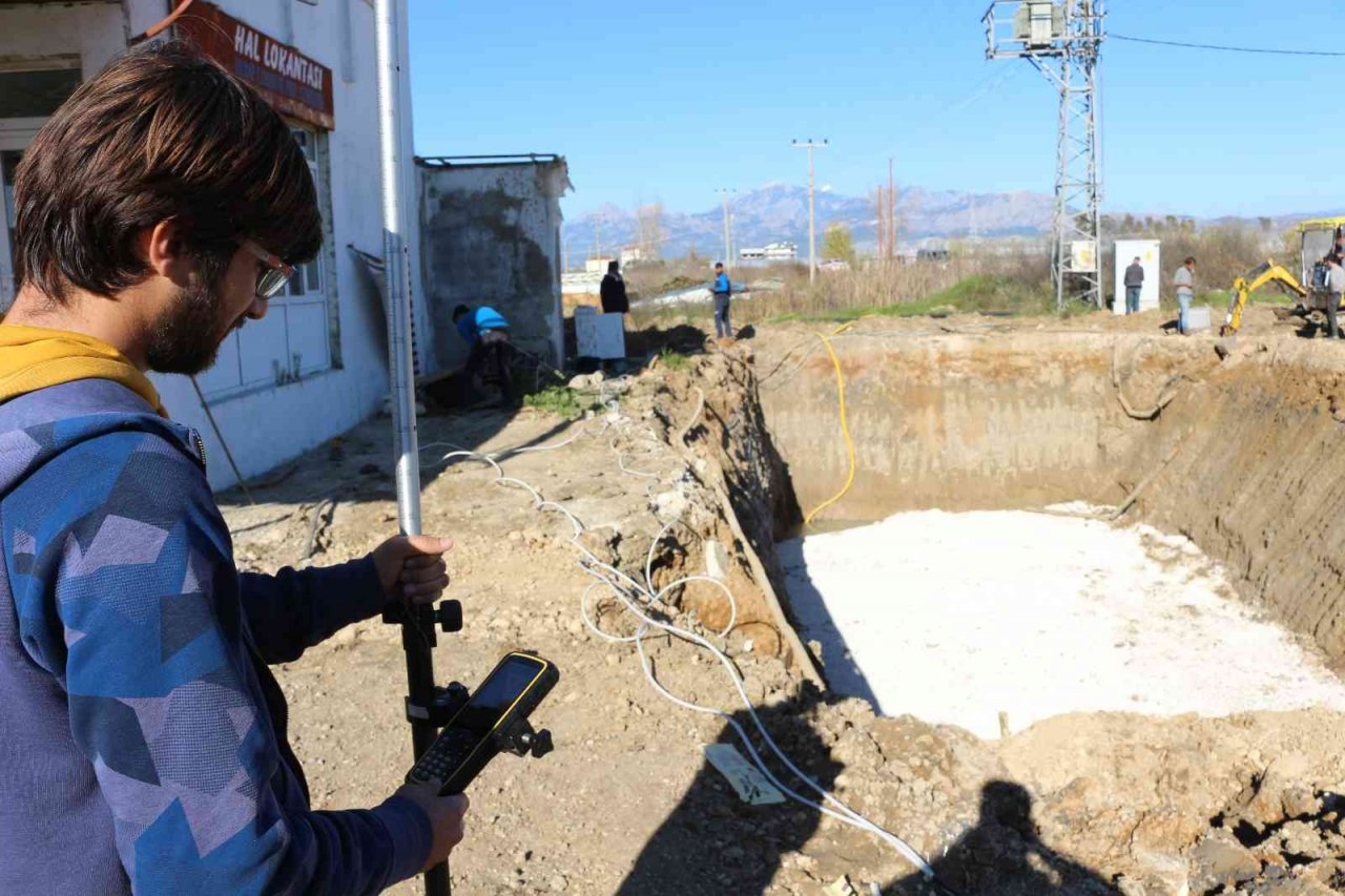 Serik Çandır Toptancı Hali’nde yenileme çalışmaları