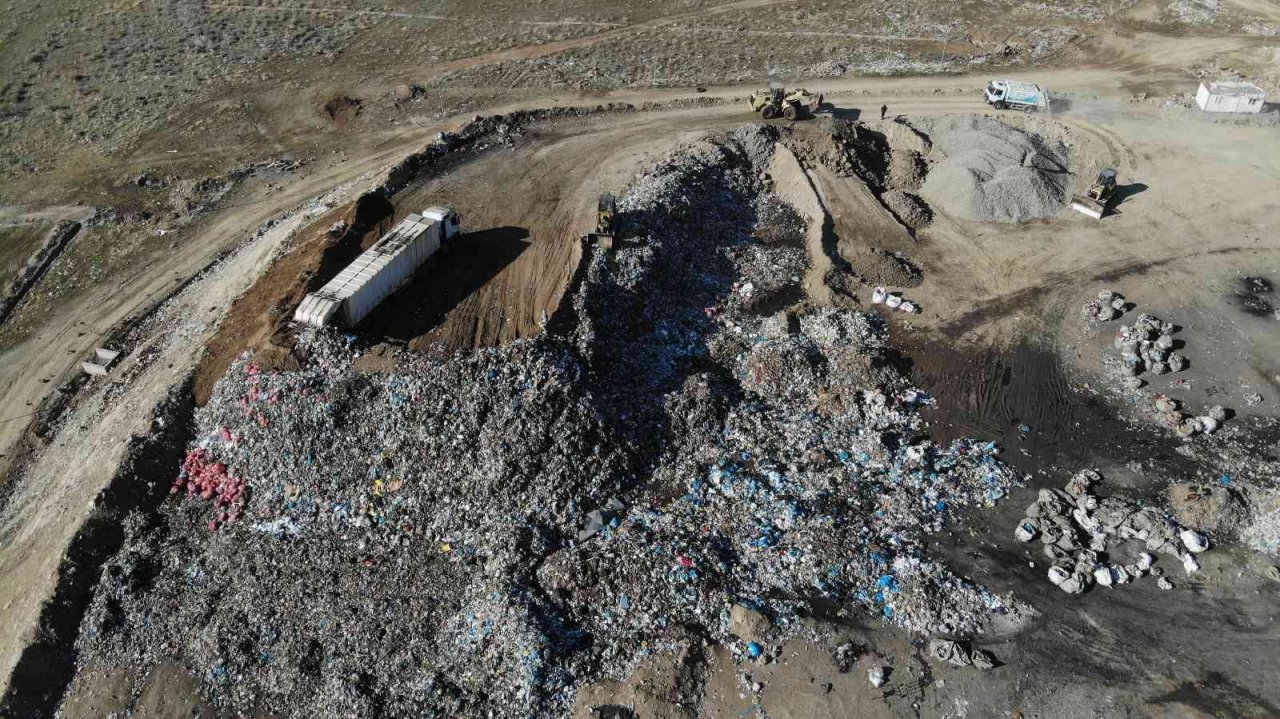 Çöplerden bir şehrin enerjisini karşılıyorlar