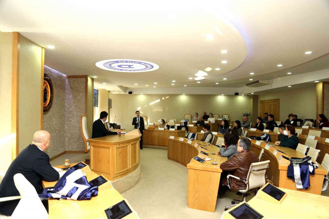 ADÜ’de doçentlik deneme dersleri devam ediyor