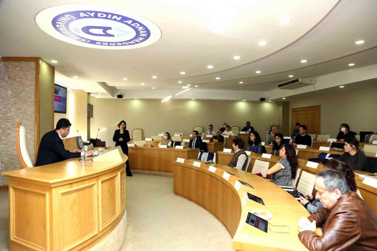 ADÜ’de doçentlik deneme dersleri devam ediyor