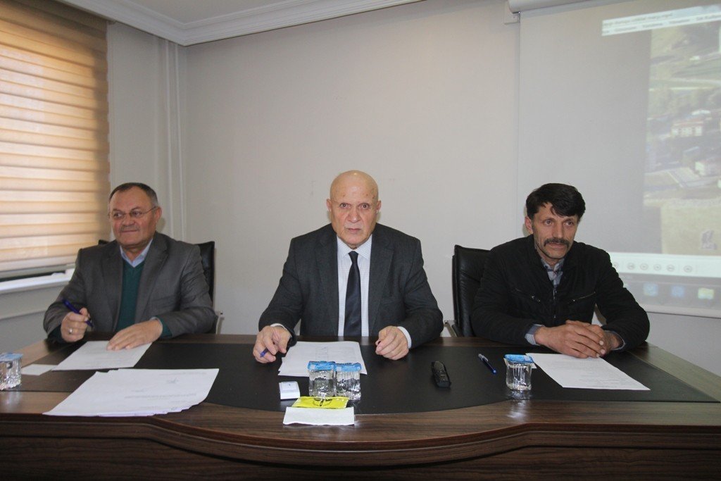 Başkan Pekmezci alkışlarla karşılandı