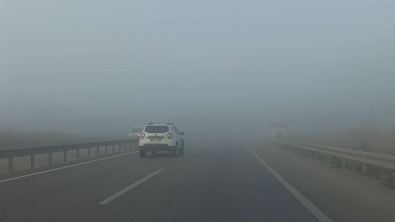 Bursa-İzmir yolunda yoğun sis