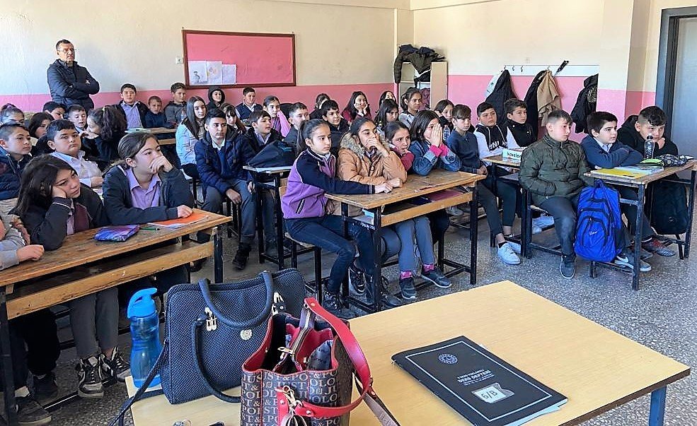 Çivril Belediyesi çocuklara çevre bilinci aşılıyor