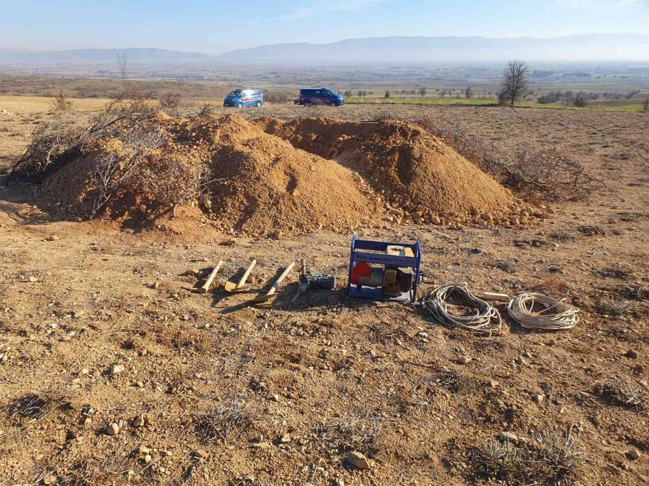 Kolay para kazanma hayaliyle devasa tünel kazdılar
