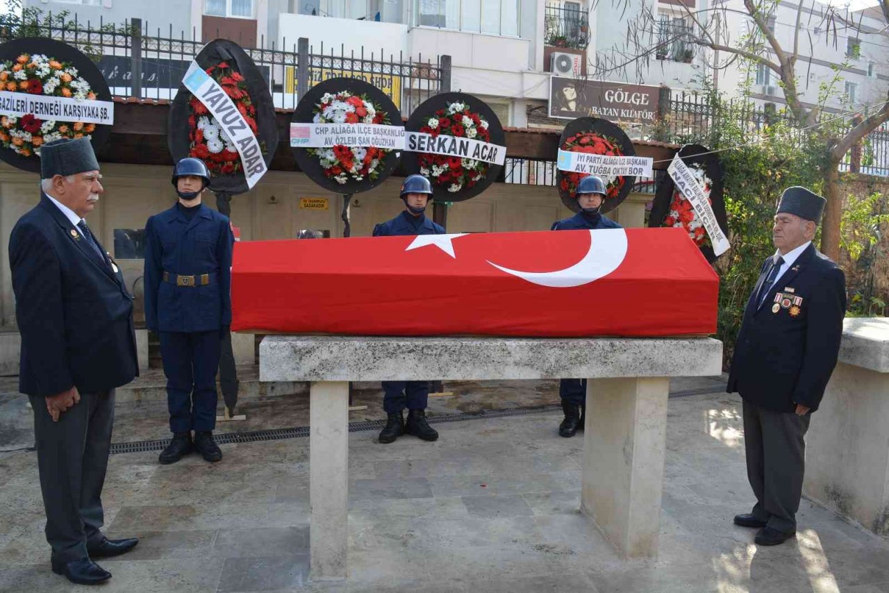 İzmir’de yaşamını yitiren Kore gazisi toprağa verildi