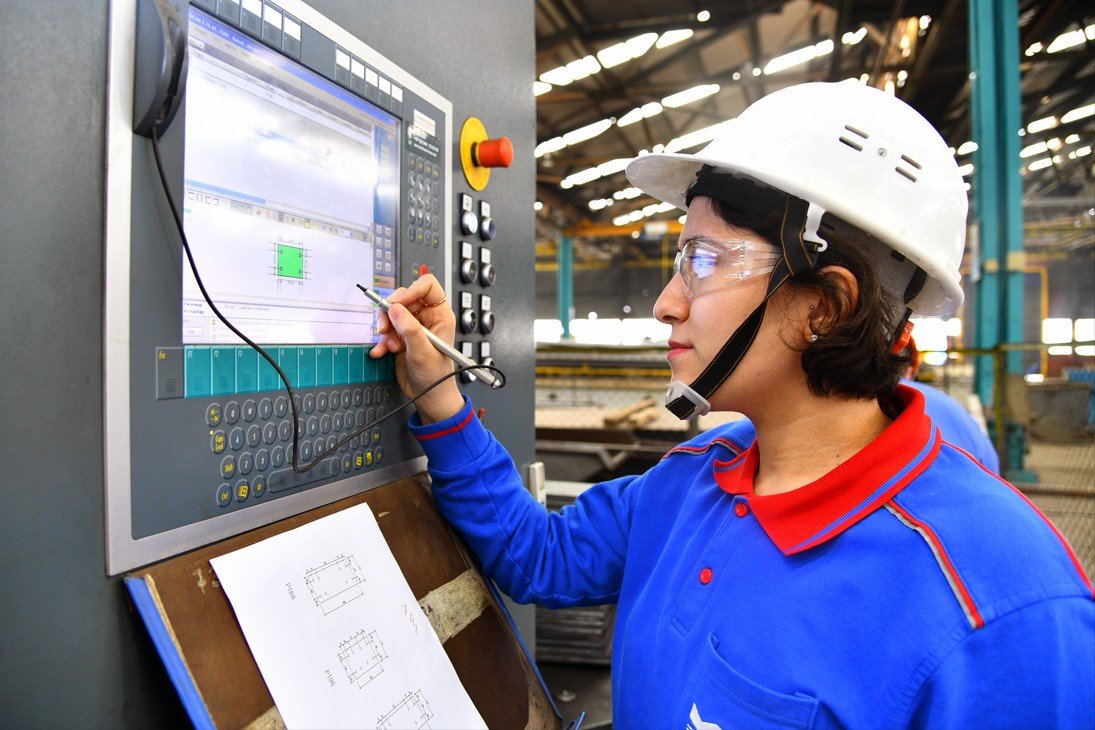 Ünlü otomobil markasının Macaristan’da kuracağı fabrikanın çelikleri Karabük’ten