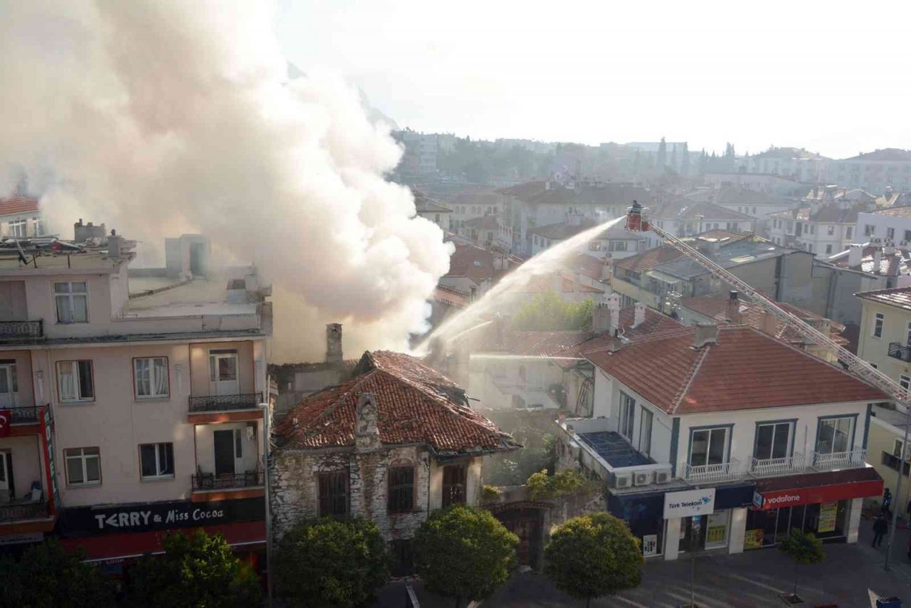 Muğla Büyükşehir İtfaiyesi 2022’de 4 bin 476 olaya müdahale etti