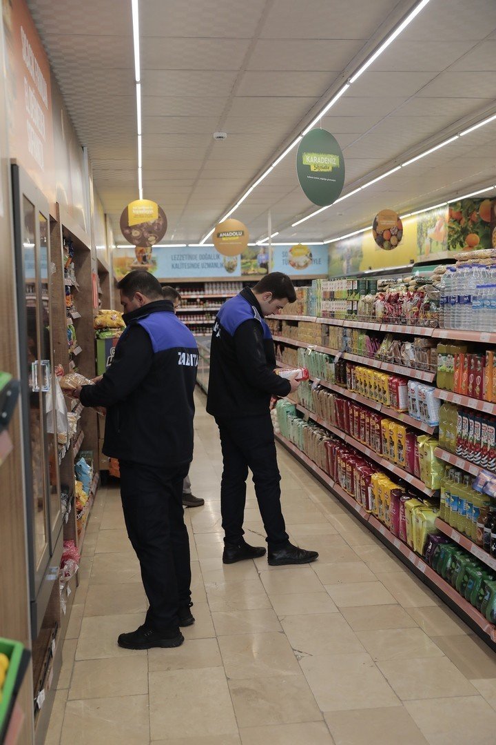 Marketlerde gıda denetimleri devam ediyor