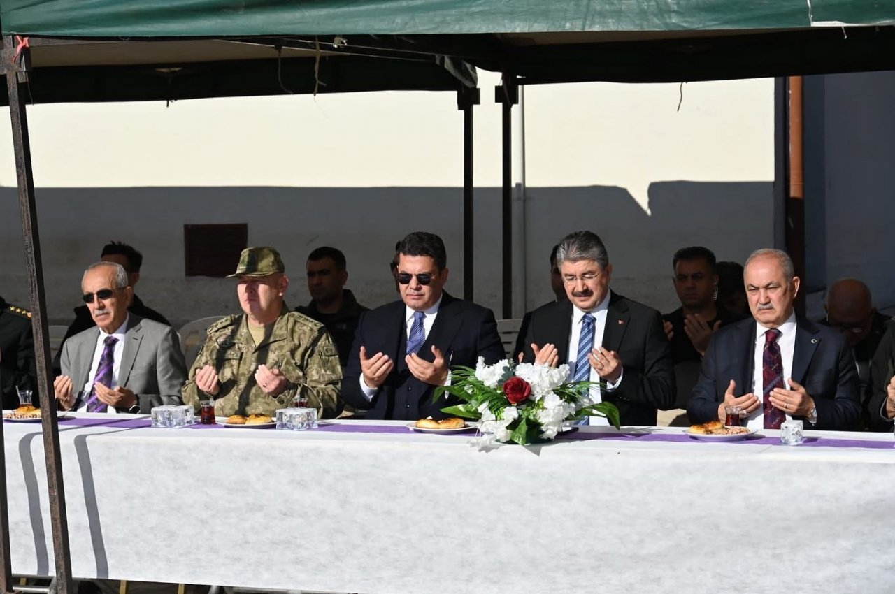 Şehitler Mamure Tren İstasyonu’nda dualarla anıldı