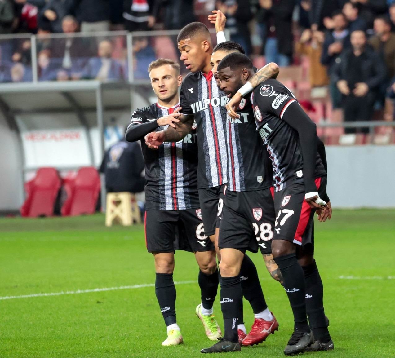 İlk yarının en şutör takımı Samsunspor