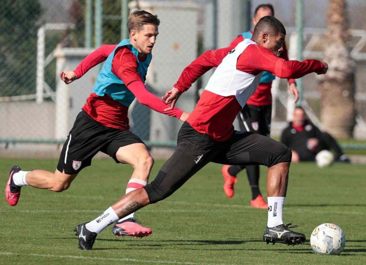 İlk yarının en şutör takımı Samsunspor