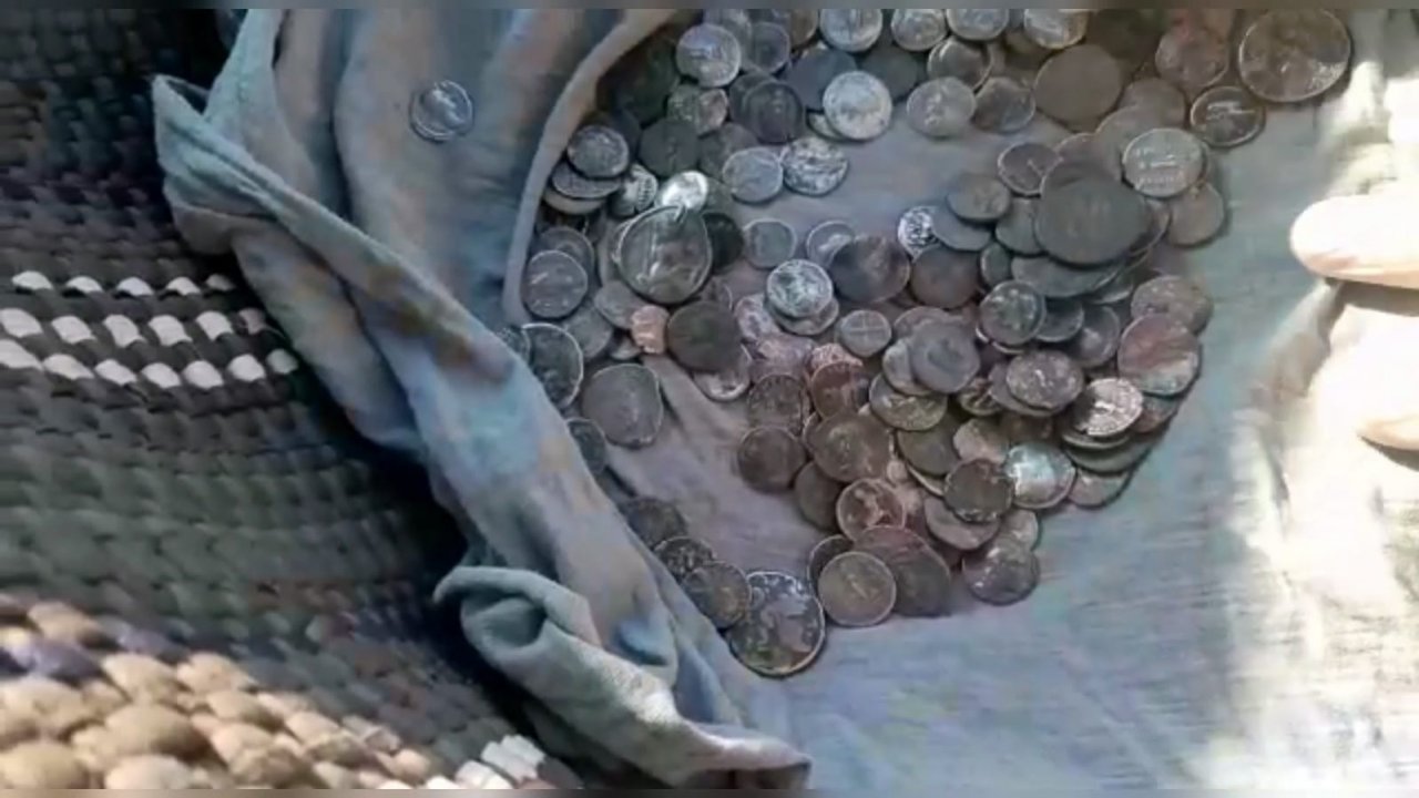 Tarihi eserleri satmaya çalışan 2 şahıs yakalandı