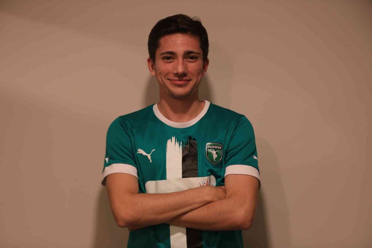 Efeler 09 SFK Akbulut’u renklerine bağladı