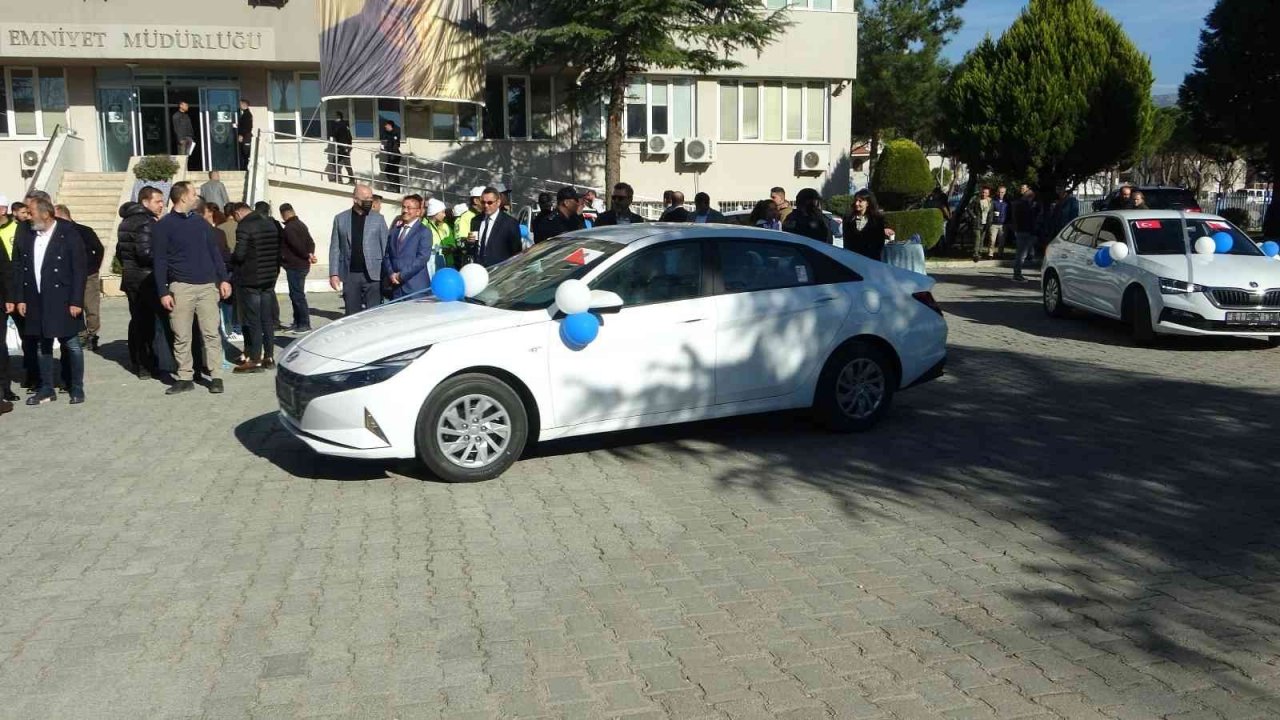 Muğla emniyetinin yeni araçları tanıtıldı