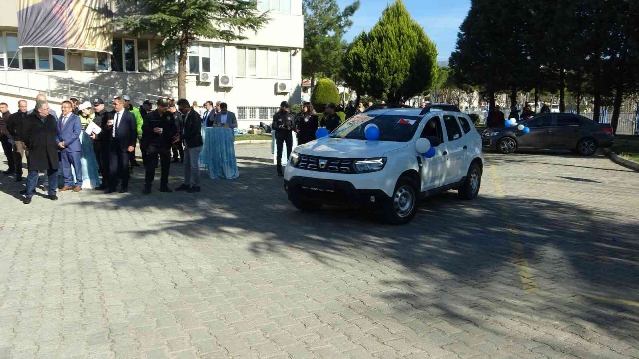 Muğla emniyetinin yeni araçları tanıtıldı