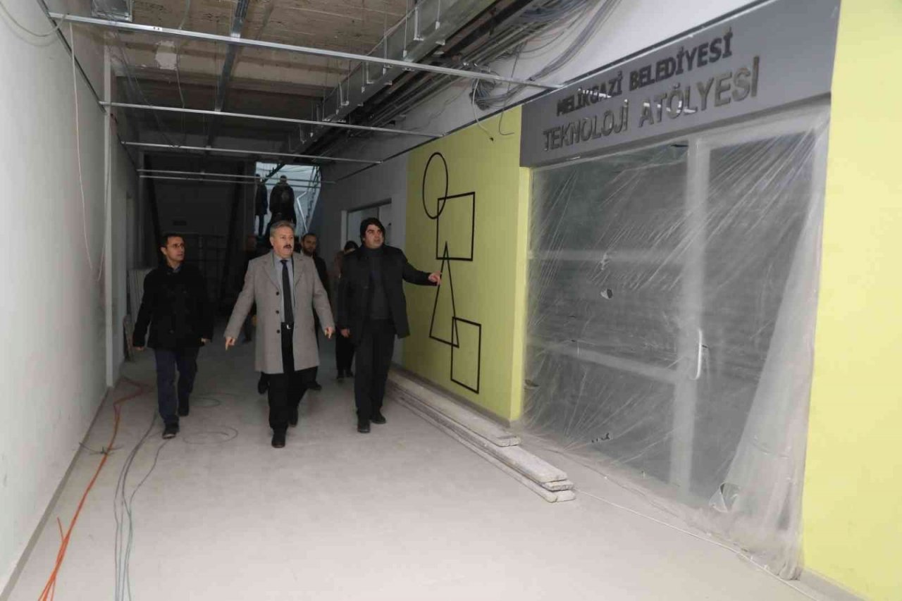 Melikgazi’de Akıl Küpü Zincirleri Artarak Çoğalıyor