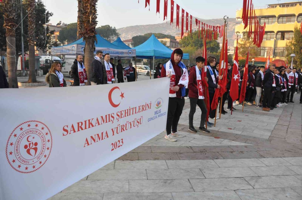 Milas, Sarıkamış Şehitleri için yürüdü