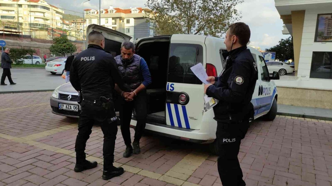 13 yıl kesinleşmiş hapis cezası ile aranan şüpheli yakalandı