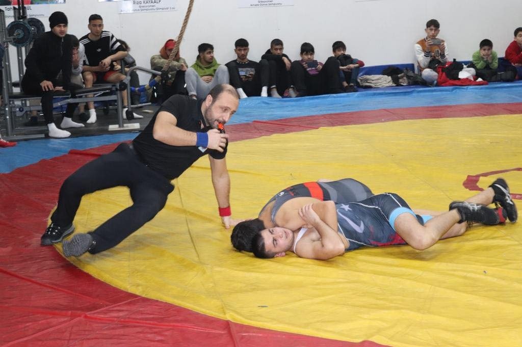 Aydın’ı temsil edecek güreşçiler belli oldu
