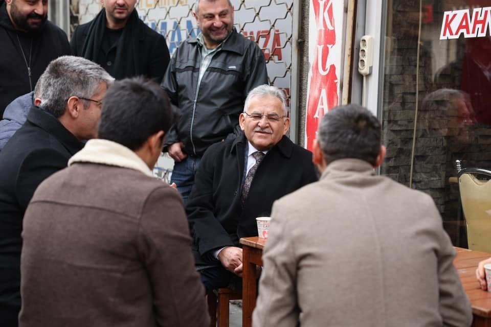 Başkan Büyükkılıç’tan haftanın son iş gününde esnaf ziyareti