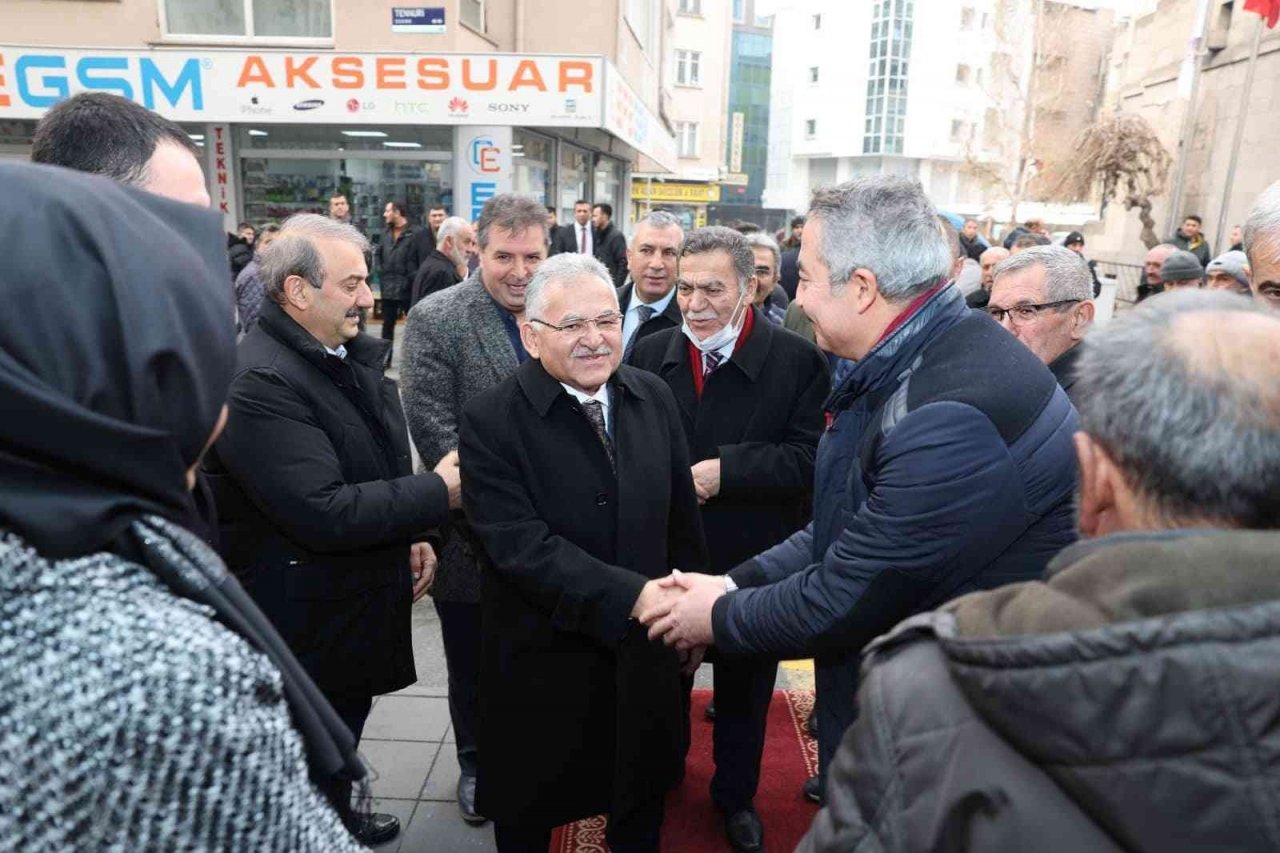 Başkan Büyükkılıç’tan haftanın son iş gününde esnaf ziyareti