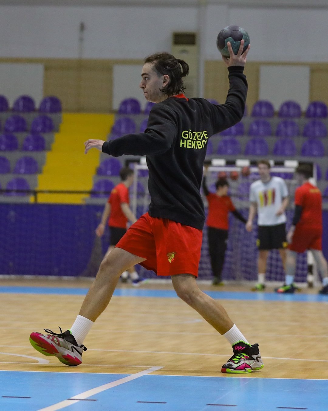 Göztepe Hentbol, devre arası çalışmalarına devam ediyor