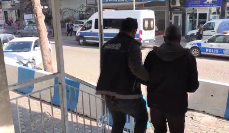 Uyuşturucu operasyonunda yakalanan 2 şüpheli tutuklandı