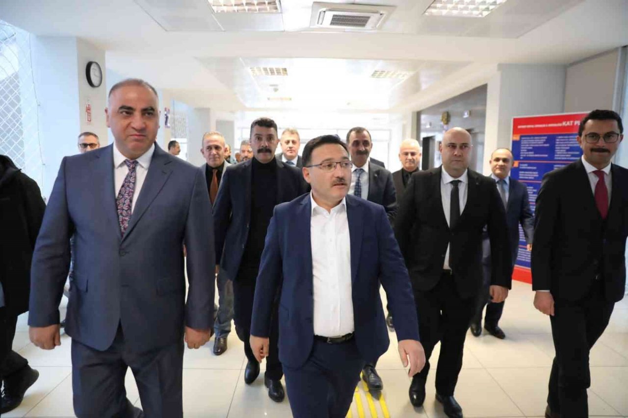 Vali Çiçek’ten SGK’ya ziyaret