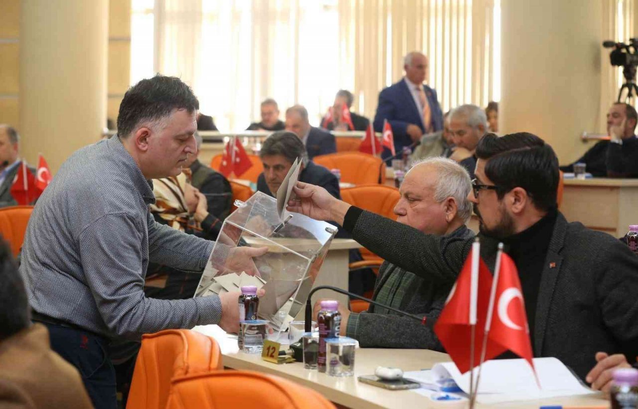 Kepez Belediyesi’nde 2023’ün ilk meclis toplantısı yapıldı