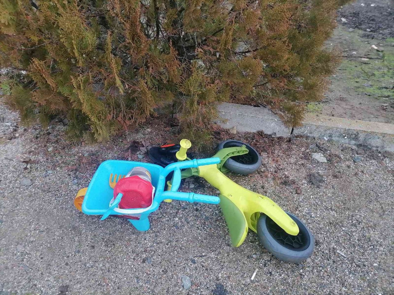 Minik Batu’nun oyuncak arabaya yaprak toplamak isterken kuyuya düştüğü ortaya çıktı