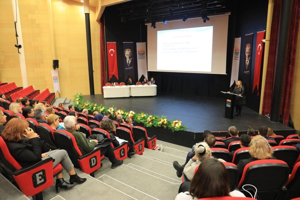 Marmaris’te Kadın Danışma Merkezi kadınlara destek oluyor