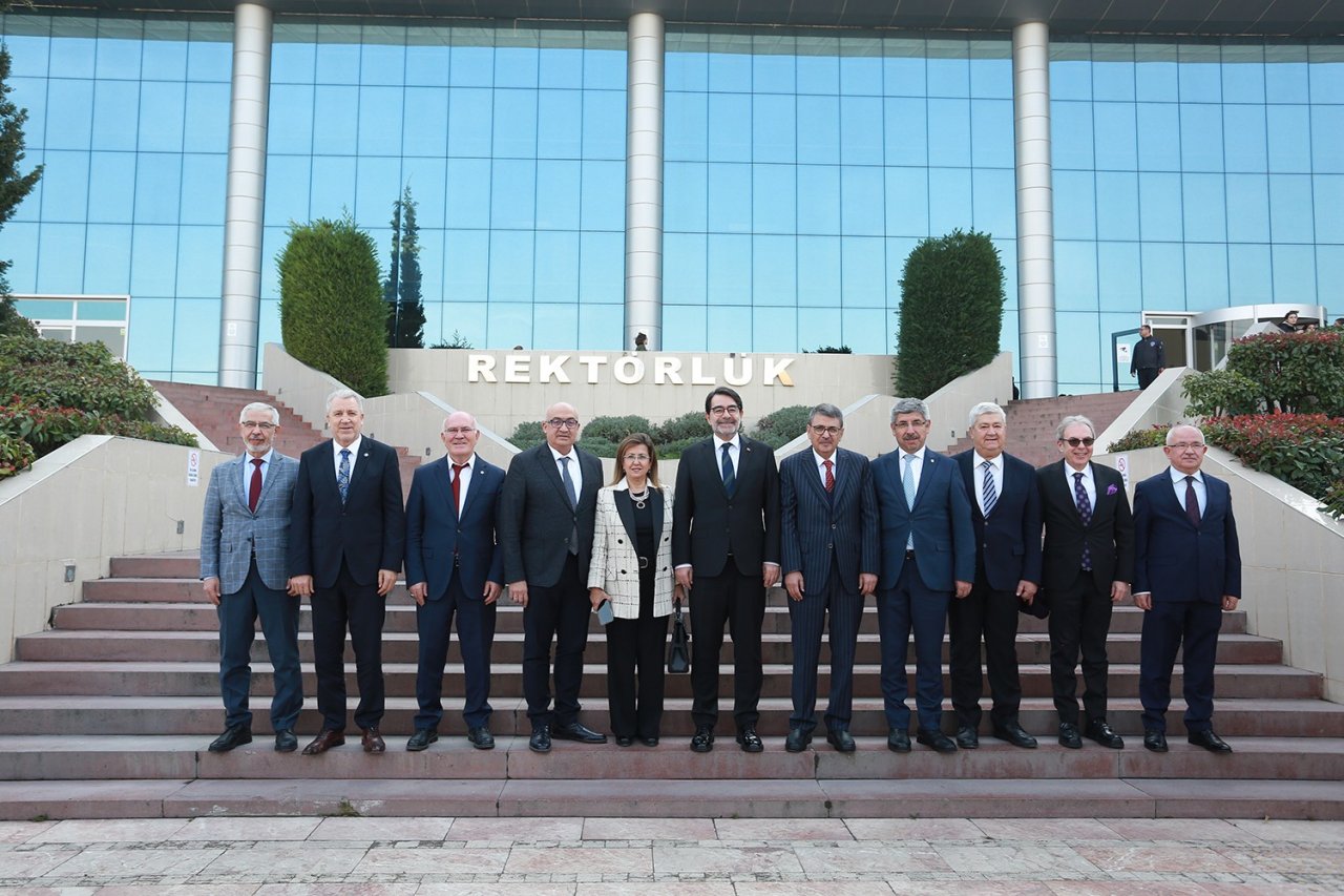 Pamukkale Üniversitesi’nin ev sahipliğinde yapılacak EGEKAF’23 için seri sayım başladı