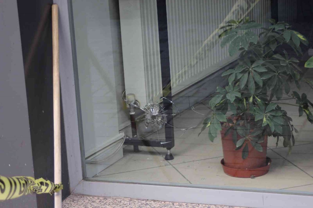 Bir kişiyi yaralanan şüpheliler kıskıvrak yakalandı