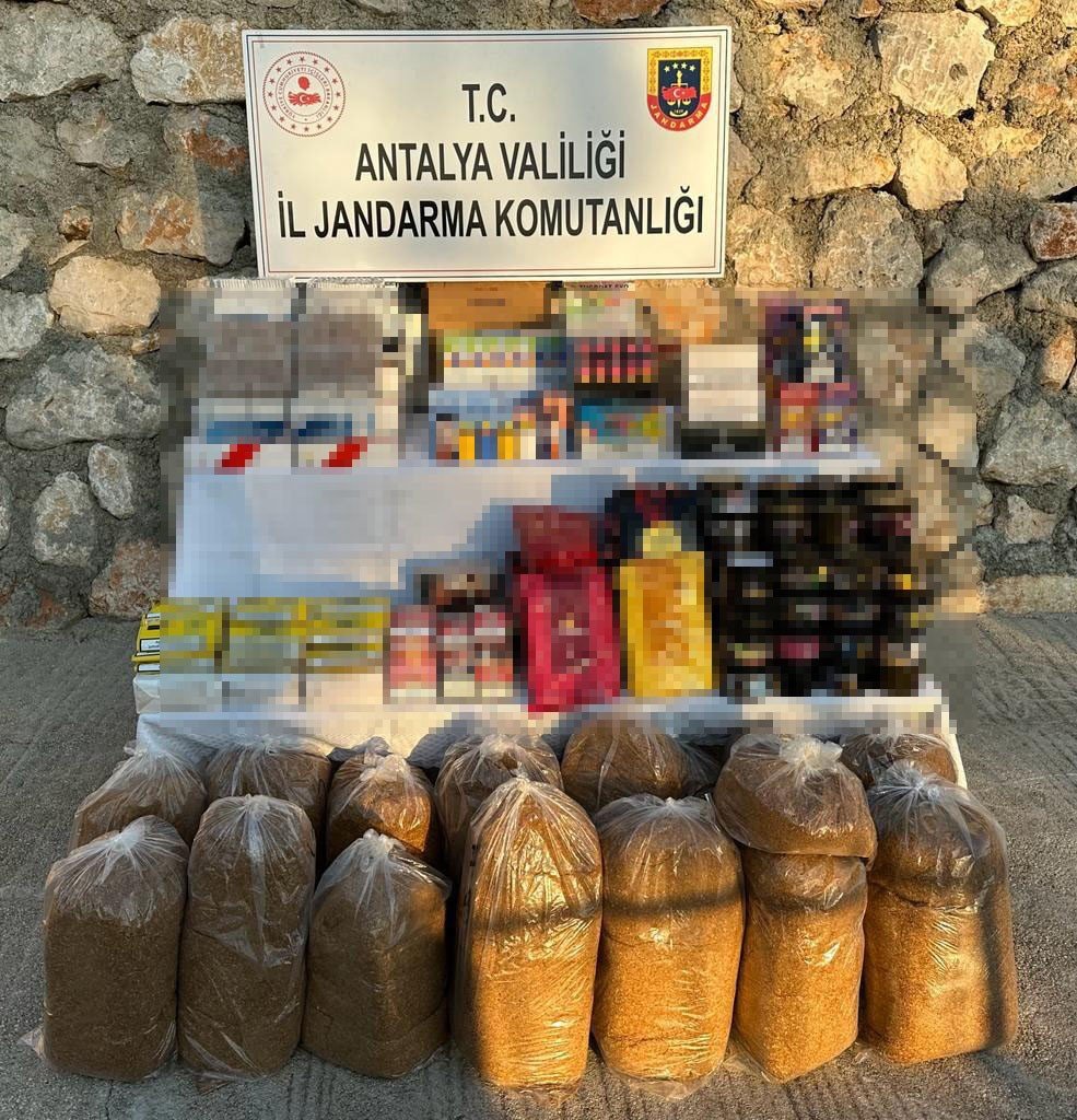 Jandarmadan kaçak tütün ve elektronik sigara operasyonu