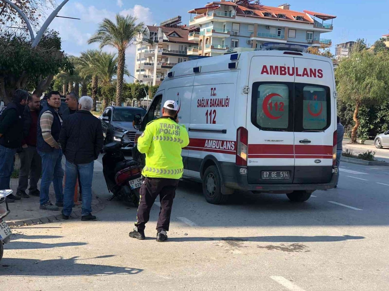 Gazipaşa’da motosikletle otomobil çarpıştı: 1 yaralı