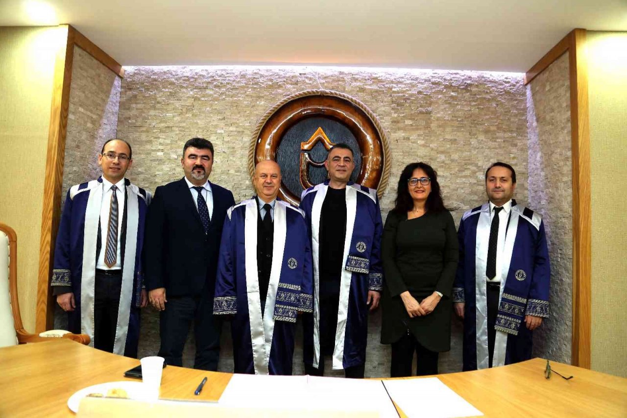 ADÜ’de doçentlik deneme dersleri devam ediyor