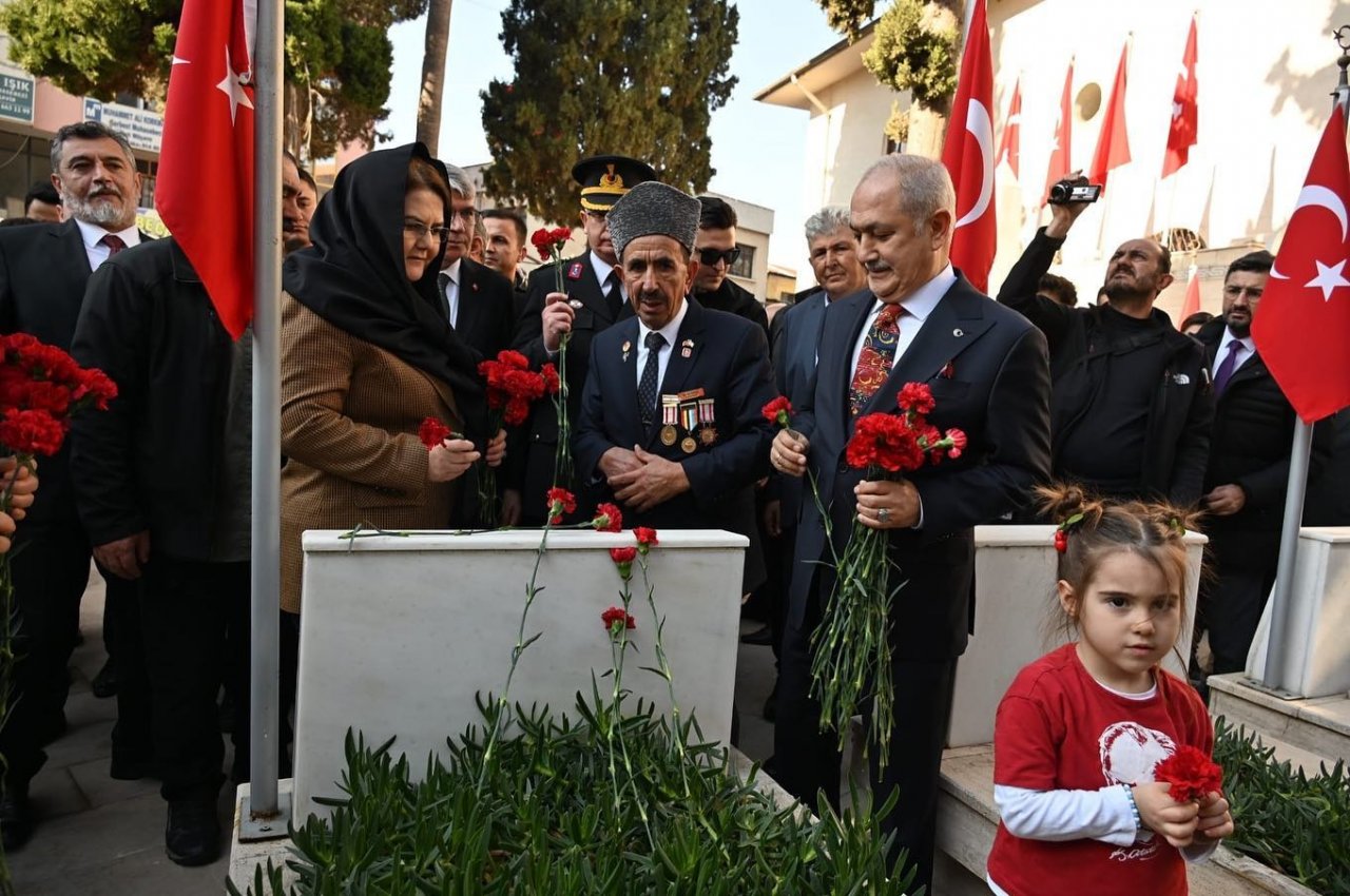 Bakan Yanık: "Bizi senelerce yapay kamplaşmalarla ayırmaya, bölmeye çalıştılar"
