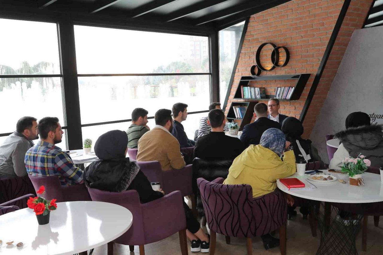 Başakşehir Belediye Başkanı Kartoğlu, Türkiye Yüzyılı’nda Başakşehir’i gençlere anlattı