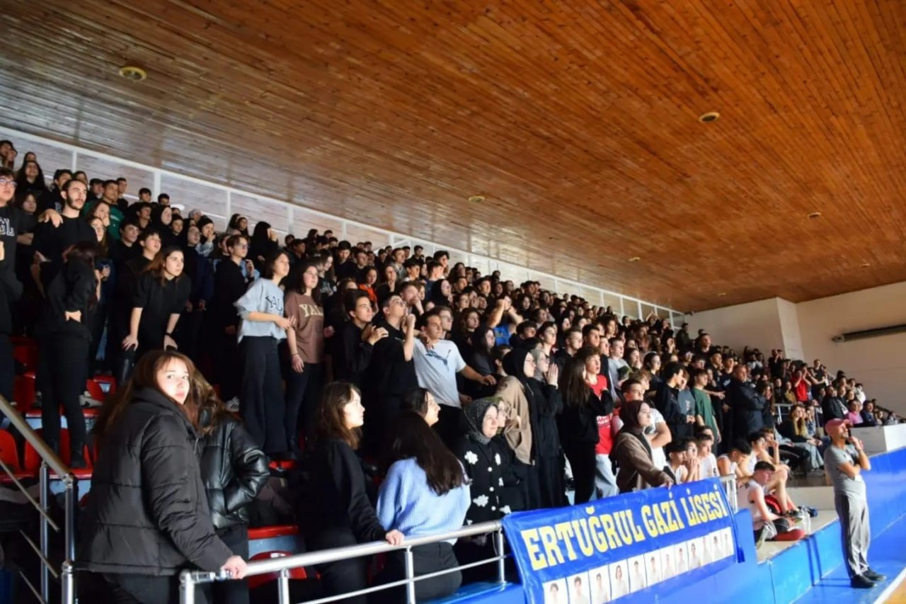 Ertuğrulgazi Lisesi sporcularından büyük başarı