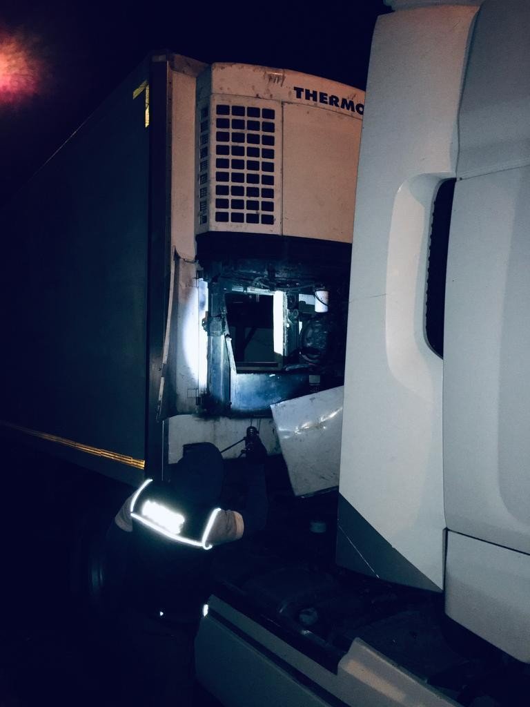 Dorsenin gizli bölmesinde saklanan 24 göçmen yakalandı