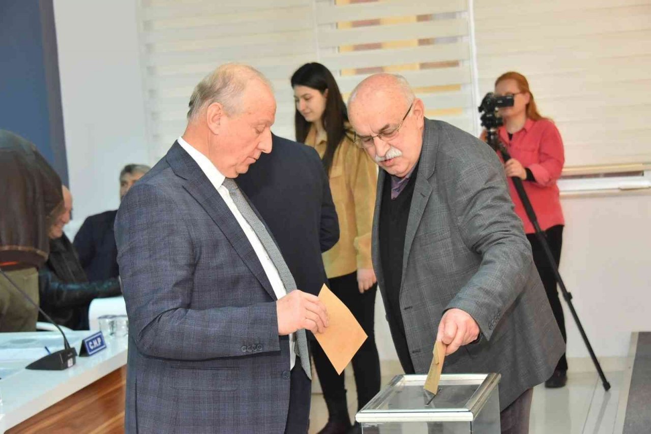 Bozüyük Belediye Meclisi yılın ilk toplantısını yaptı