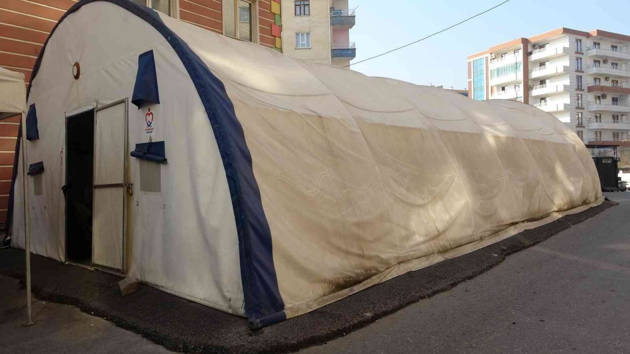 Ailelerin direnişi bin 223 gündür devam ediyor