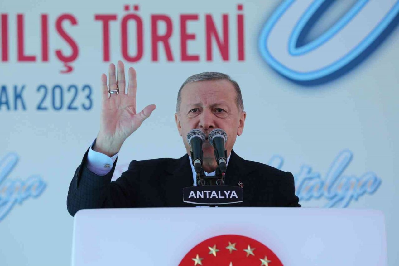 Erdoğan: "İstemezükçülük dışında bir şey de söylemiyorlar"