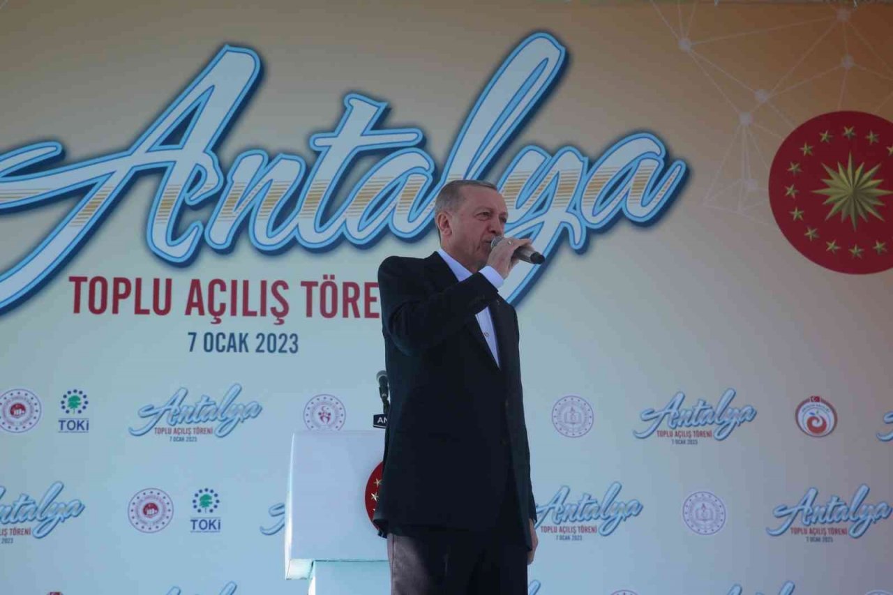 Erdoğan: "İstemezükçülük dışında bir şey de söylemiyorlar"