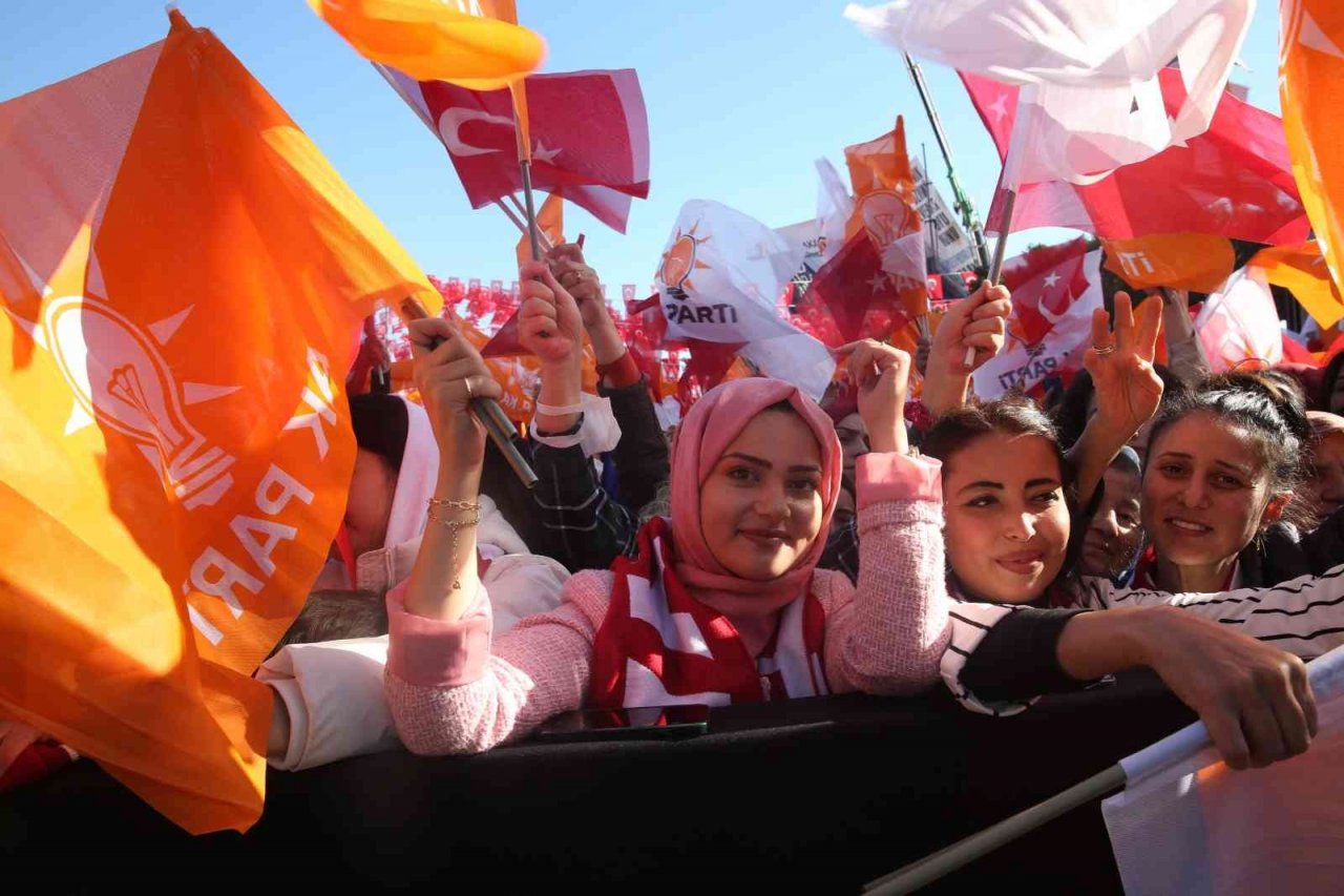 Erdoğan: "İstemezükçülük dışında bir şey de söylemiyorlar"