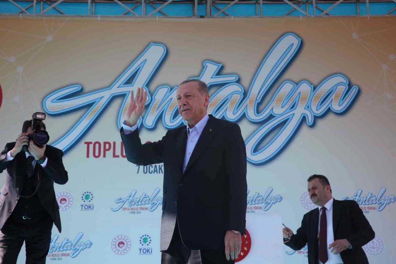 Erdoğan: "İstemezükçülük dışında bir şey de söylemiyorlar"