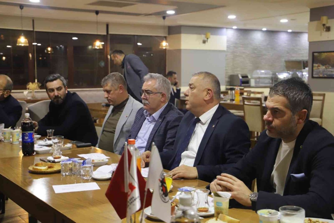 Tedarikçiler, UR-GE toplantısında bir araya geldi