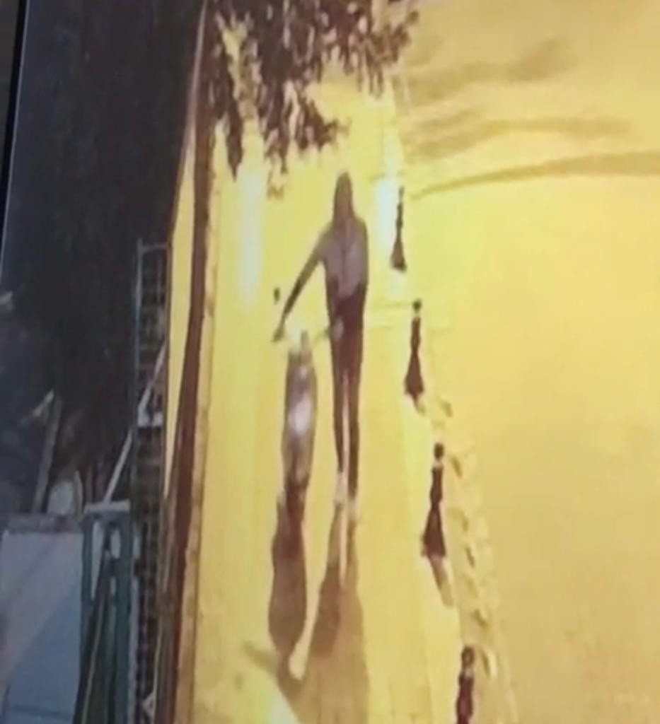 Motosiklet hırsızı güvenlik kamerasına yakalandı