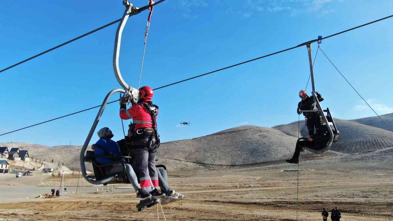 Kahramanmaraş Yedikuyular’da kurtarma tatbikatı